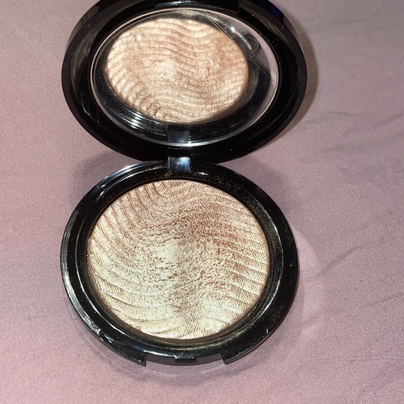 Make Up For Ever Prolight Fusion Highlighter - Picture 4 of 4